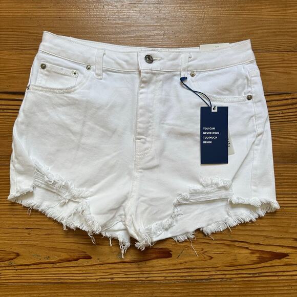 NWT Love Tree white high rise stretch cut off jean shorts SIZE L - Picture 1 of 4